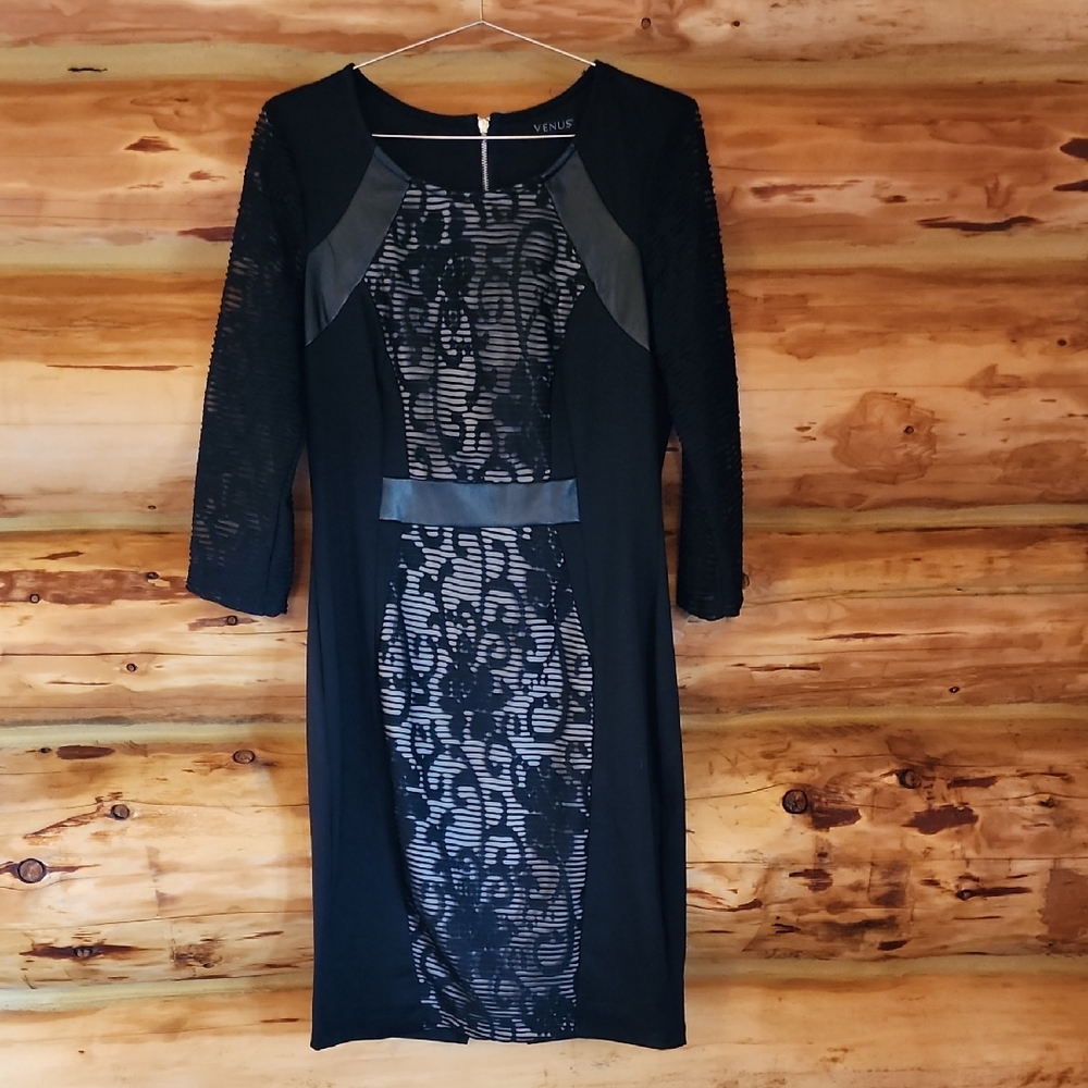 VENUS Black and Cream Long Sleeve Dress